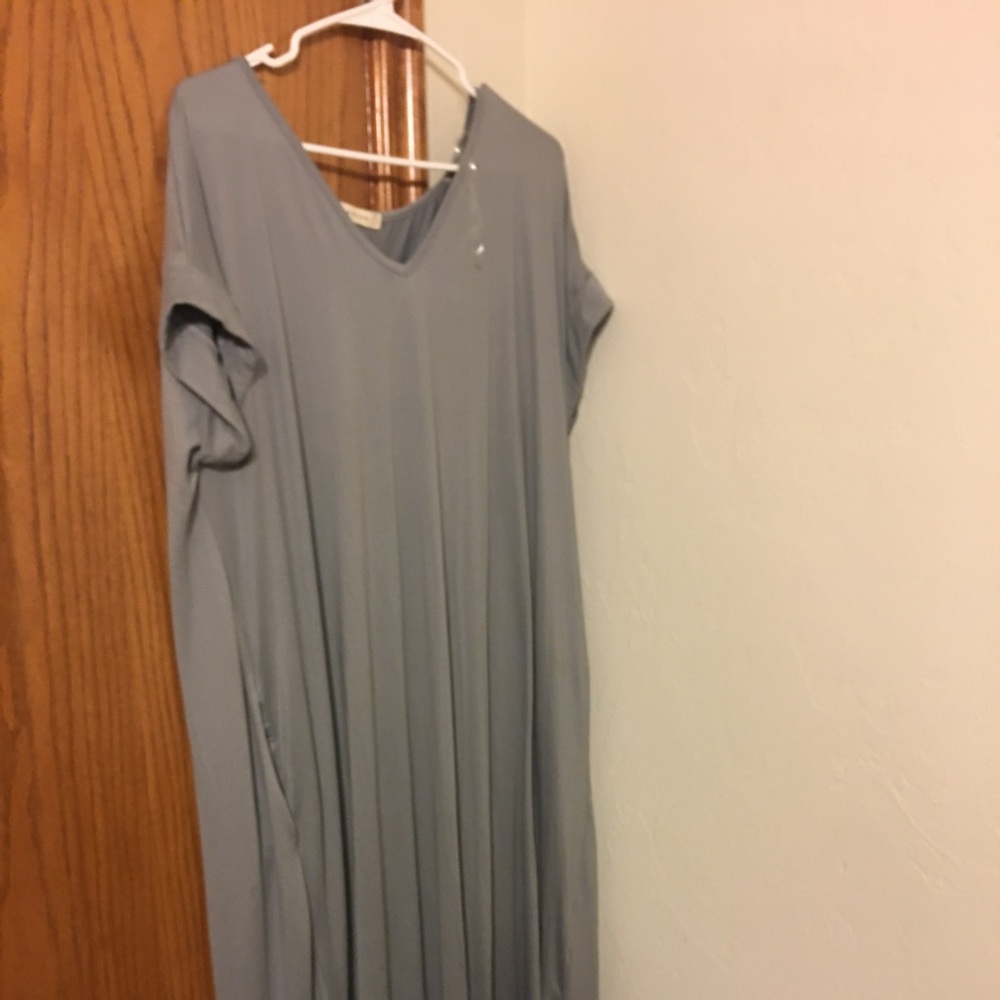 Women’s super long gray dress brand new with tags